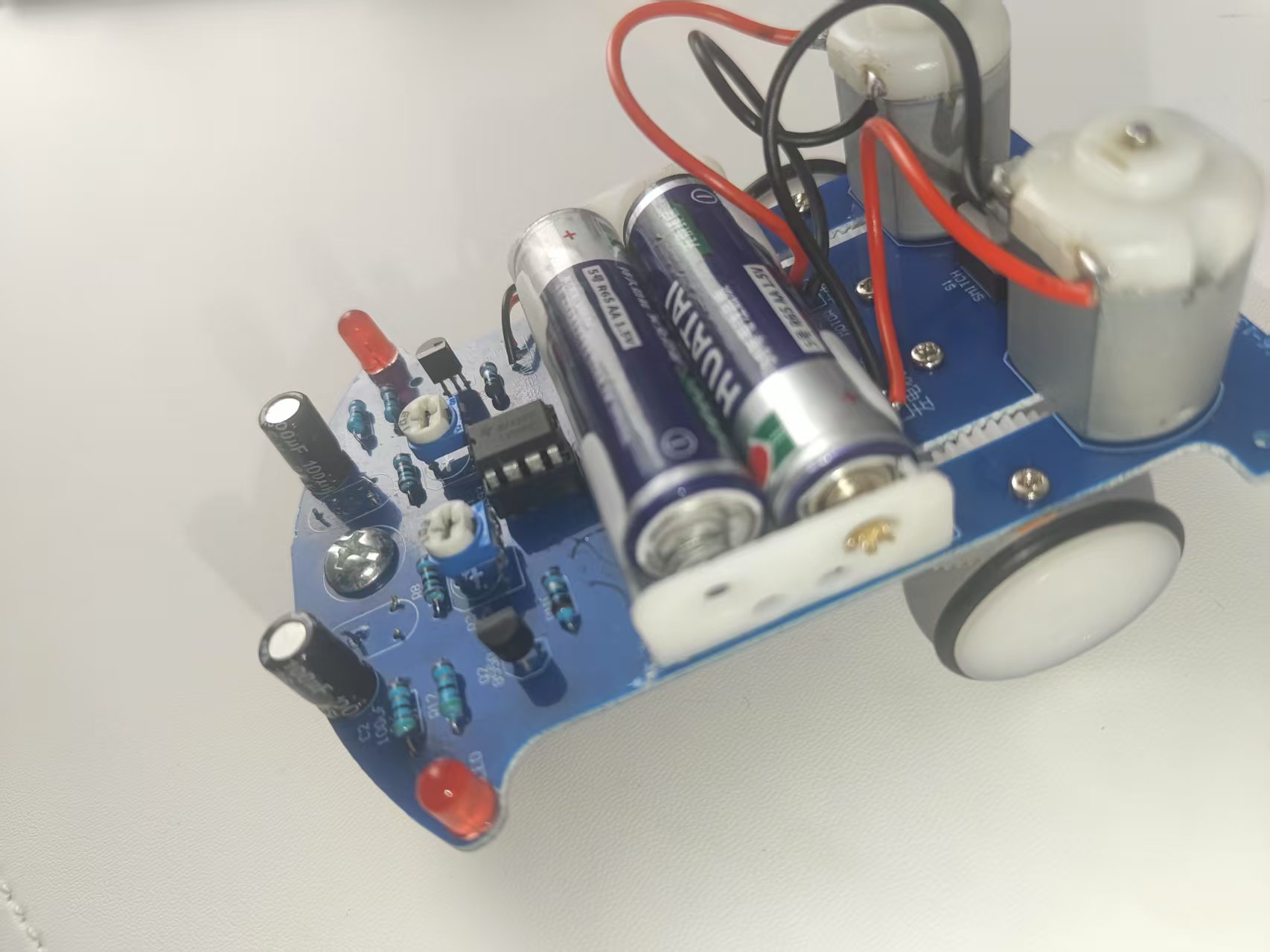 Display of D2-5 intelligent line-tracking car-2